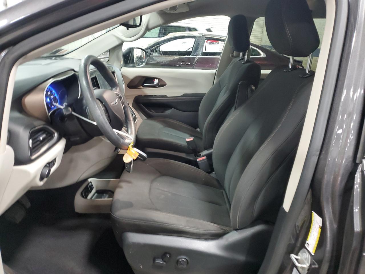 CHRYSLER PACIFICA TOURING