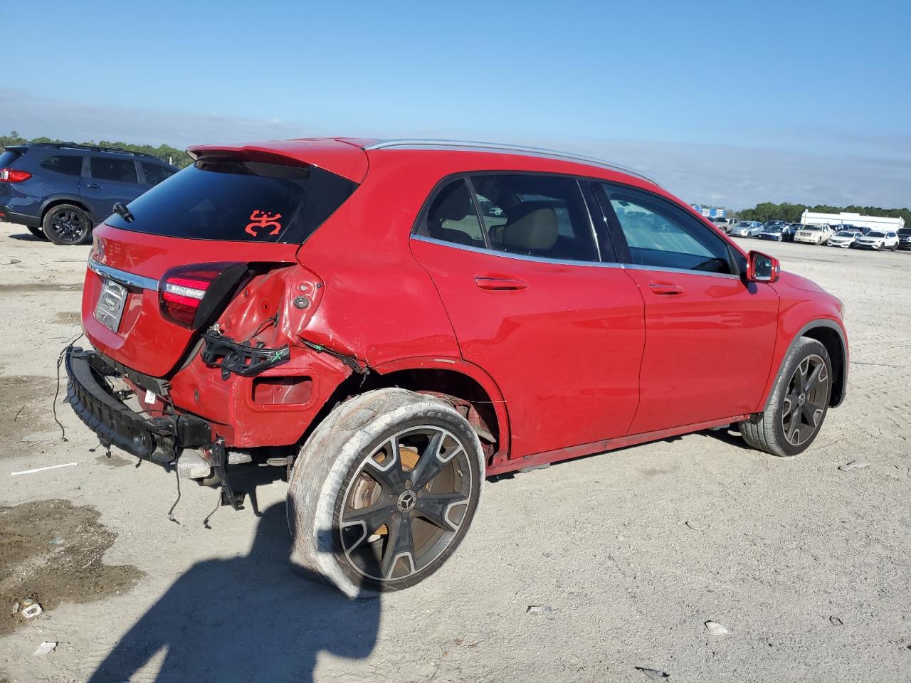 MERCEDES-BENZ GLA-CLASS 250