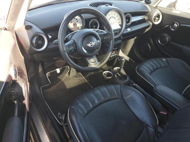 2011 MINI COOPER - WMWSU3C50BT095082