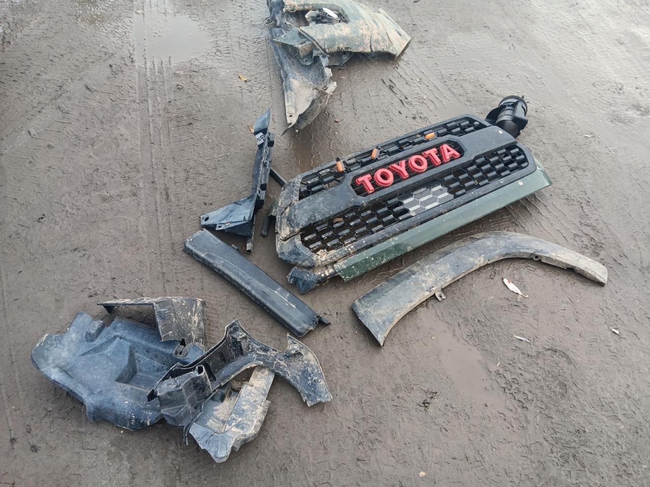 TOYOTA TACOMA DOUBLE CAB