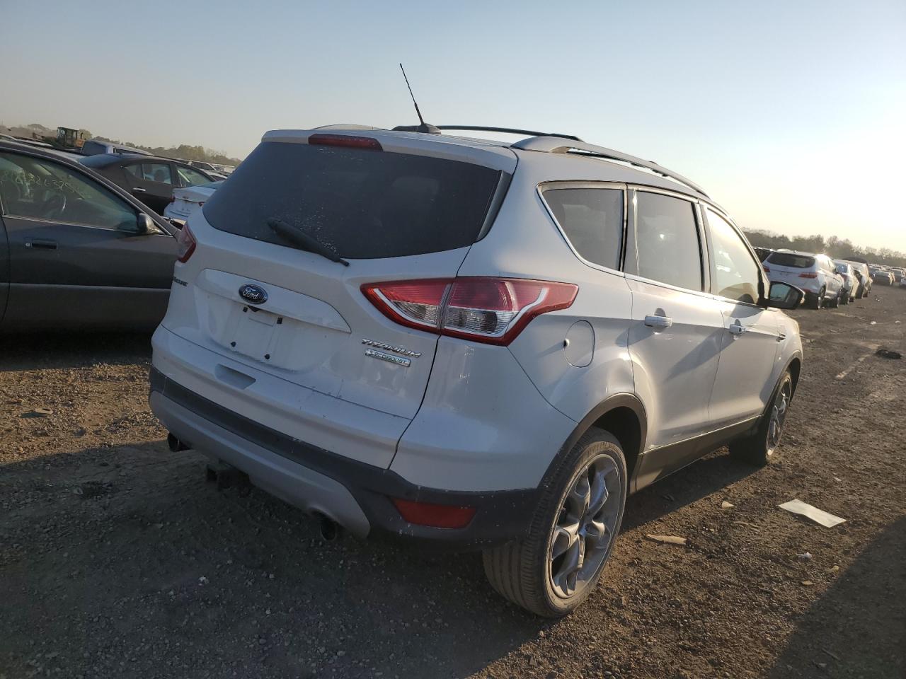 FORD ESCAPE TITANIUM
