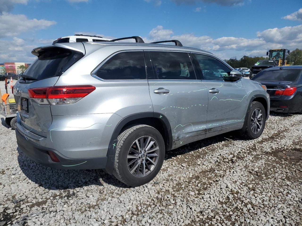 TOYOTA HIGHLANDER SE