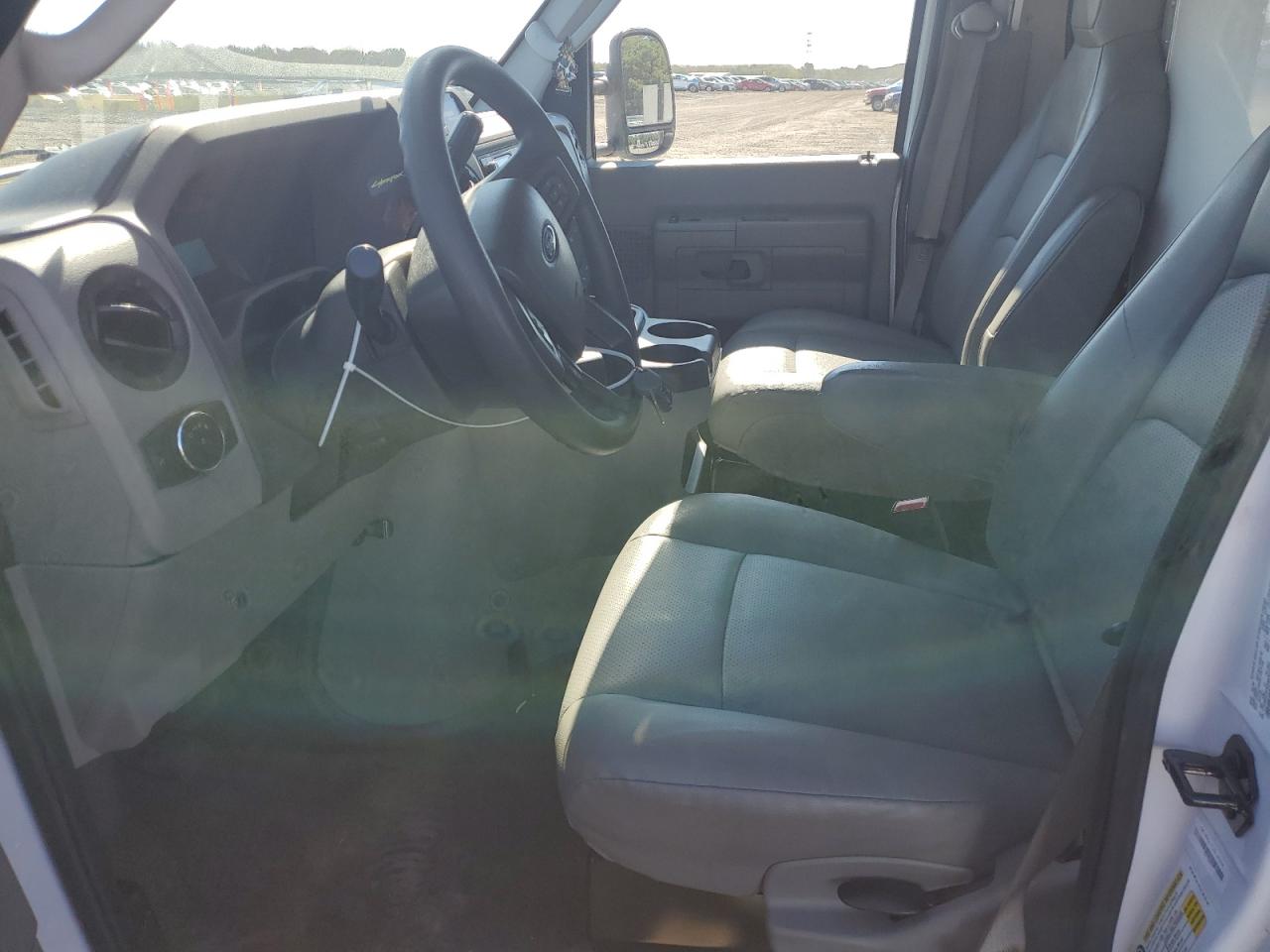 FORD ECONOLINE E350 SUPER DUTY CUTAWAY VAN