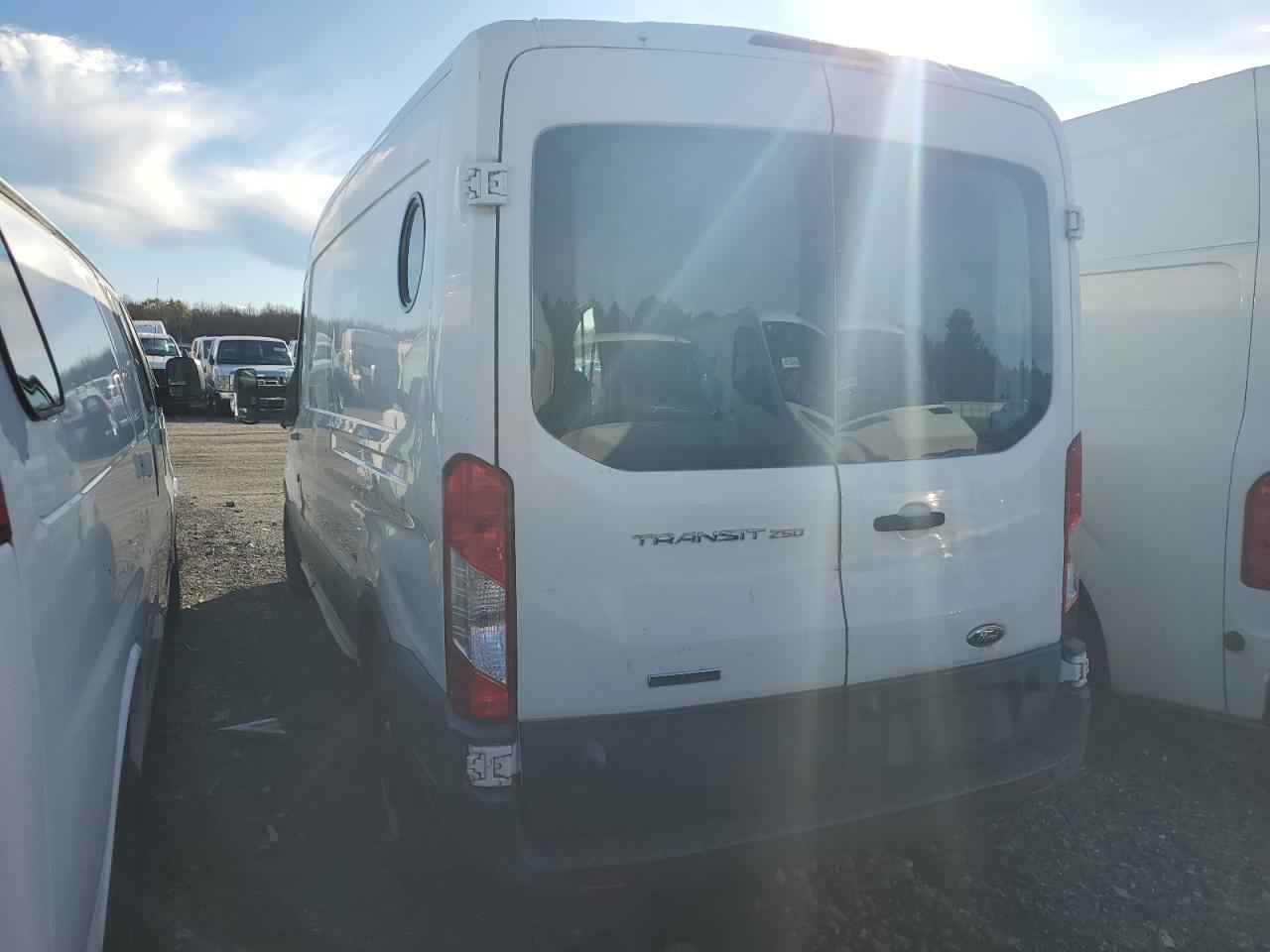 FORD TRANSIT T-250