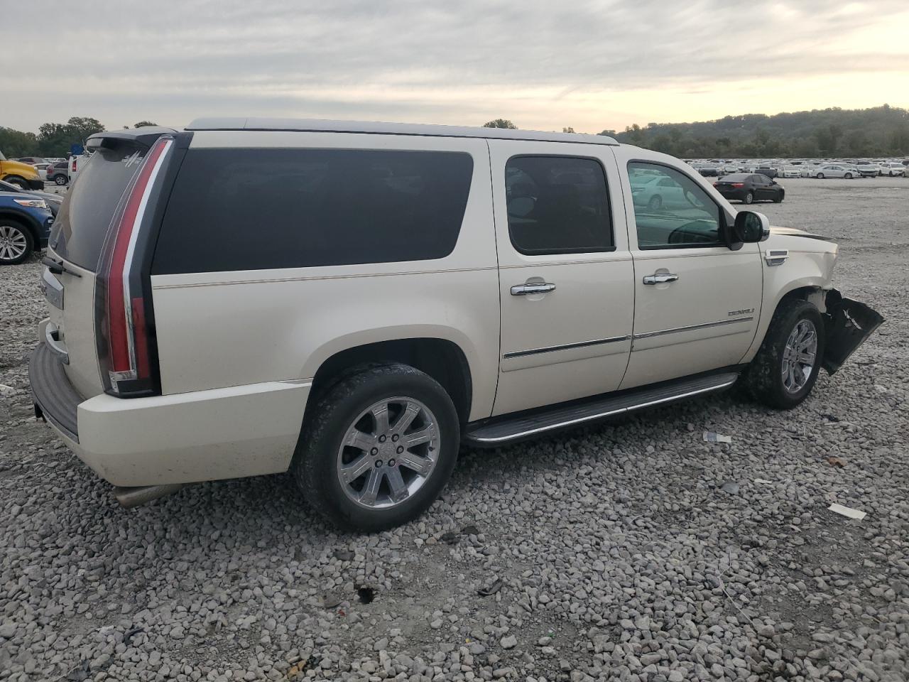 GMC YUKON DENALI