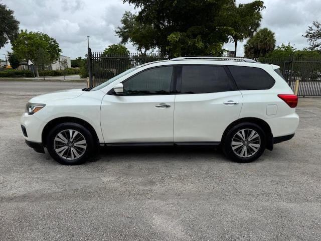 2017 NISSAN PATHFINDER S 5N1DR2MM1HC627750