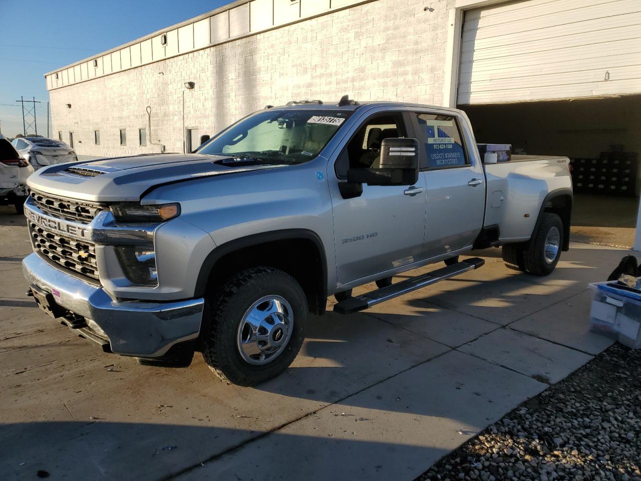 CHEVROLET SILVERADO K3500 LT