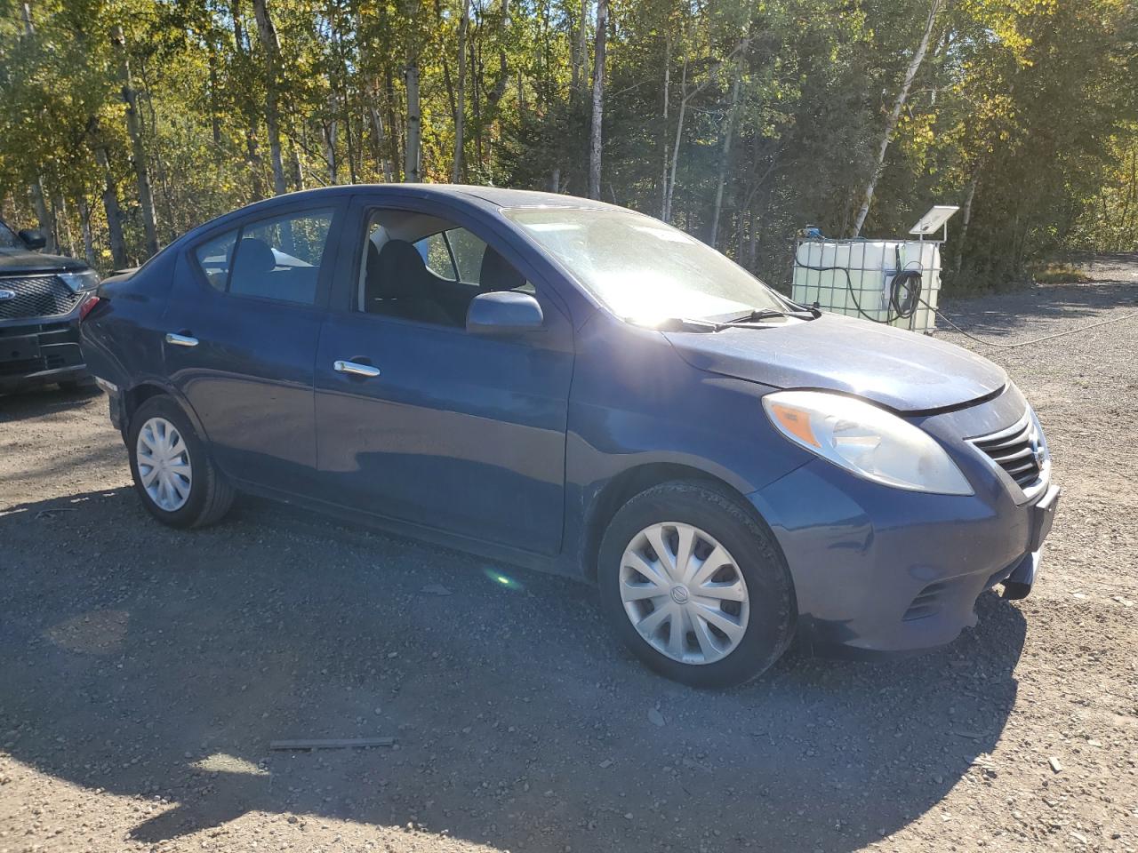 NISSAN VERSA S