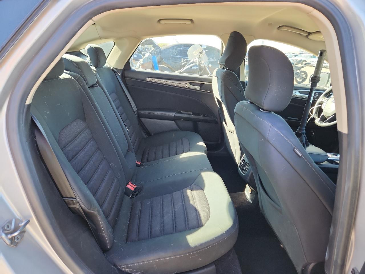 FORD FUSION SE HYBRID