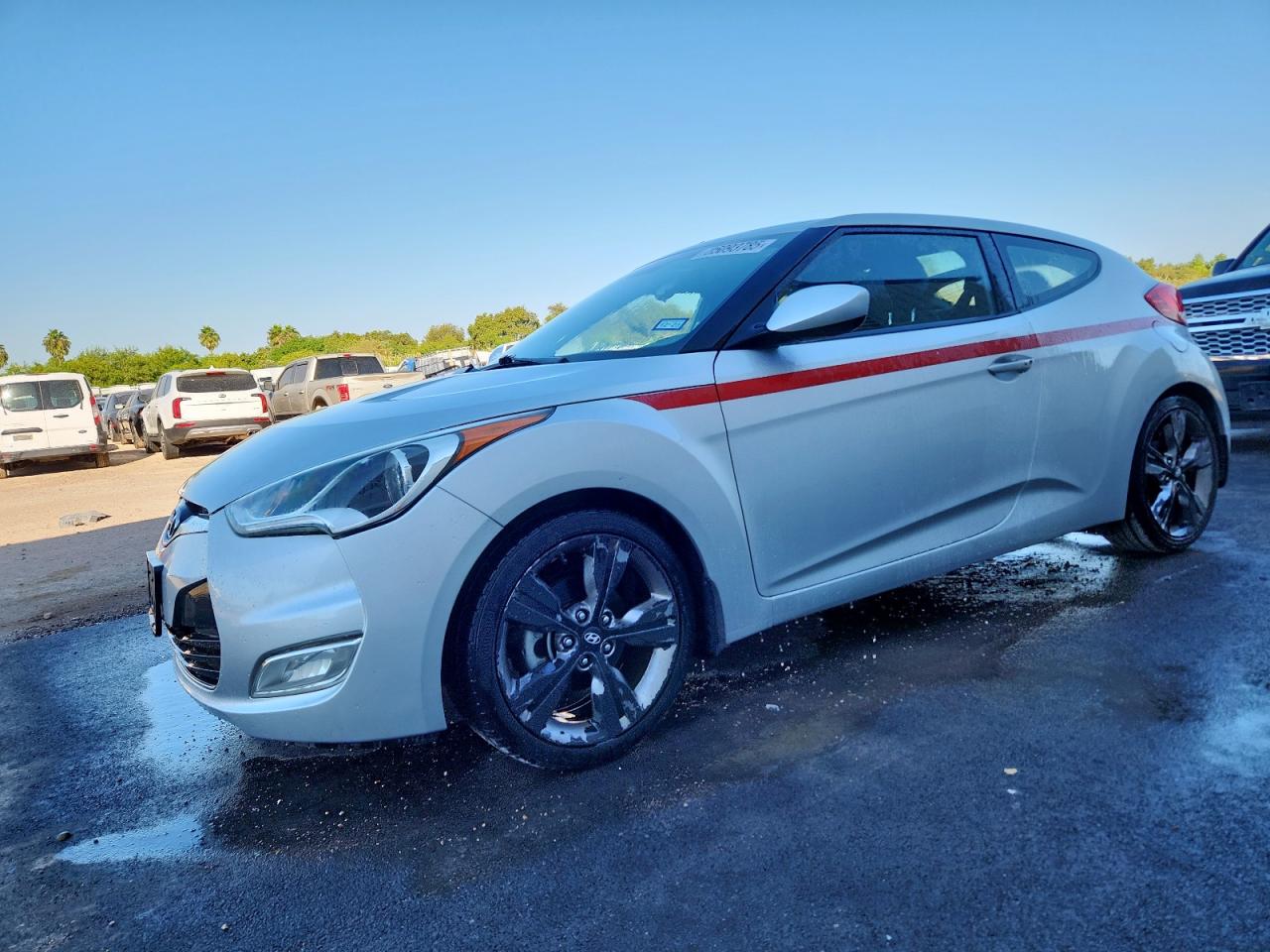 HYUNDAI VELOSTER