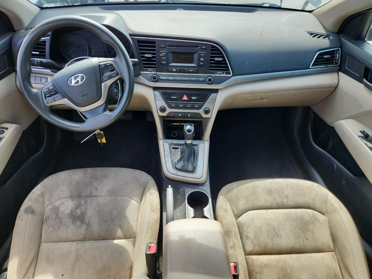 HYUNDAI ELANTRA SE