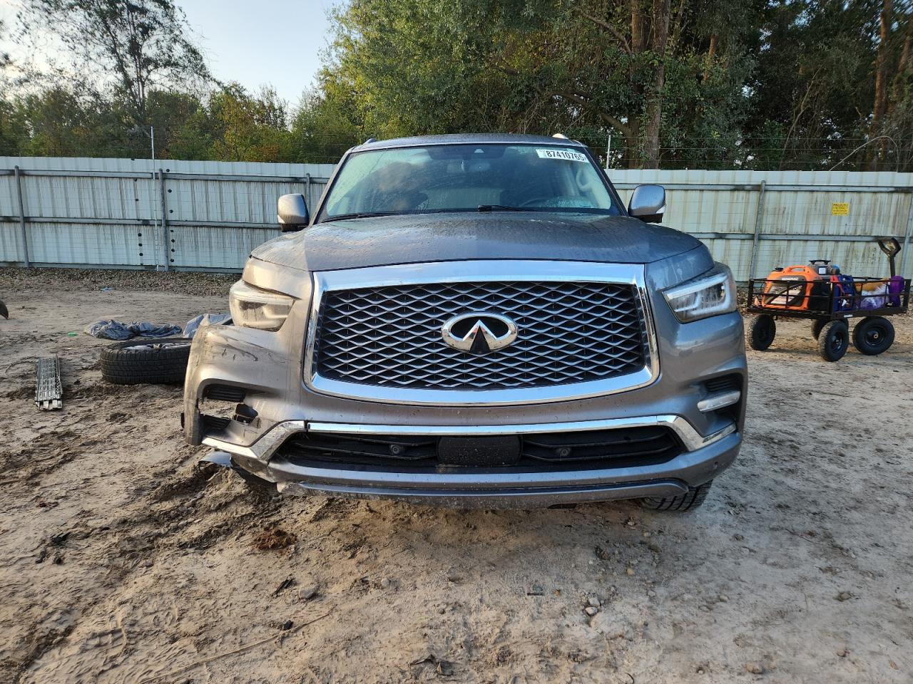 INFINITI QX80 LUXE