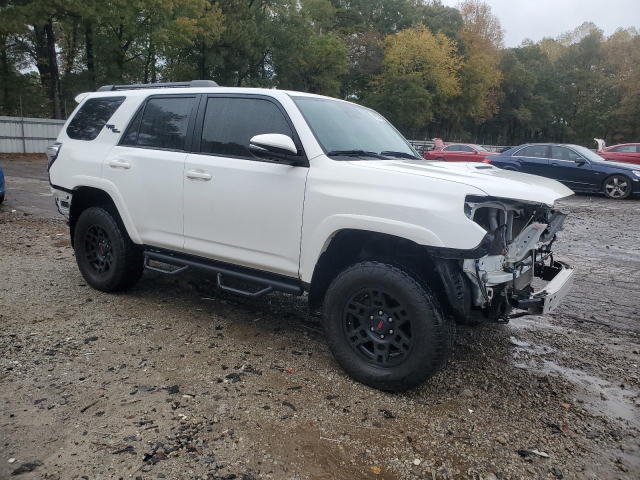 TOYOTA 4RUNNER SE