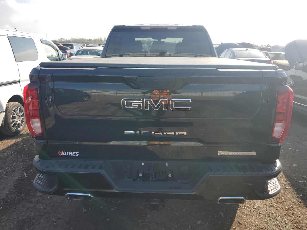 GMC SIERRA K1500 ELEVATION