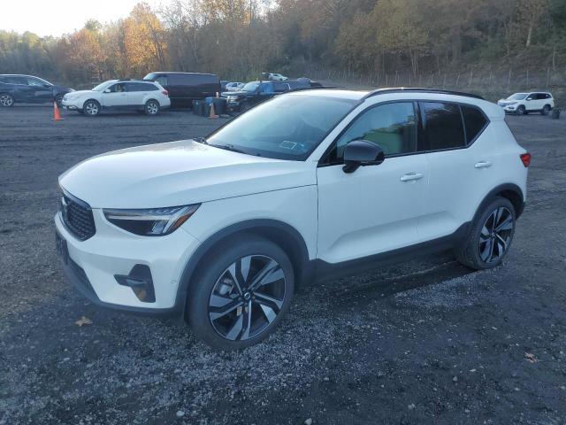 Global Auto Auctions: 2024 VOLVO XC40 PLUS