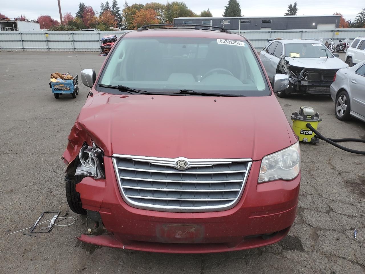 CHRYSLER TOWN & COUNTRY TOURING