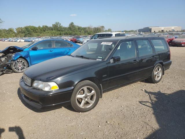 VOLVO V70 R
