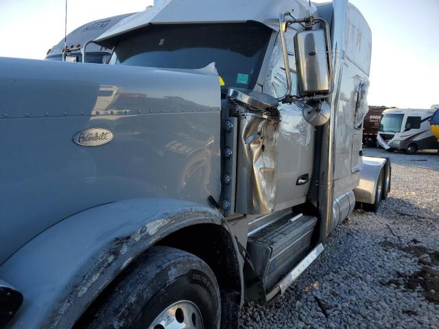 2025 PETERBILT TRACTOR 589 #3287517017