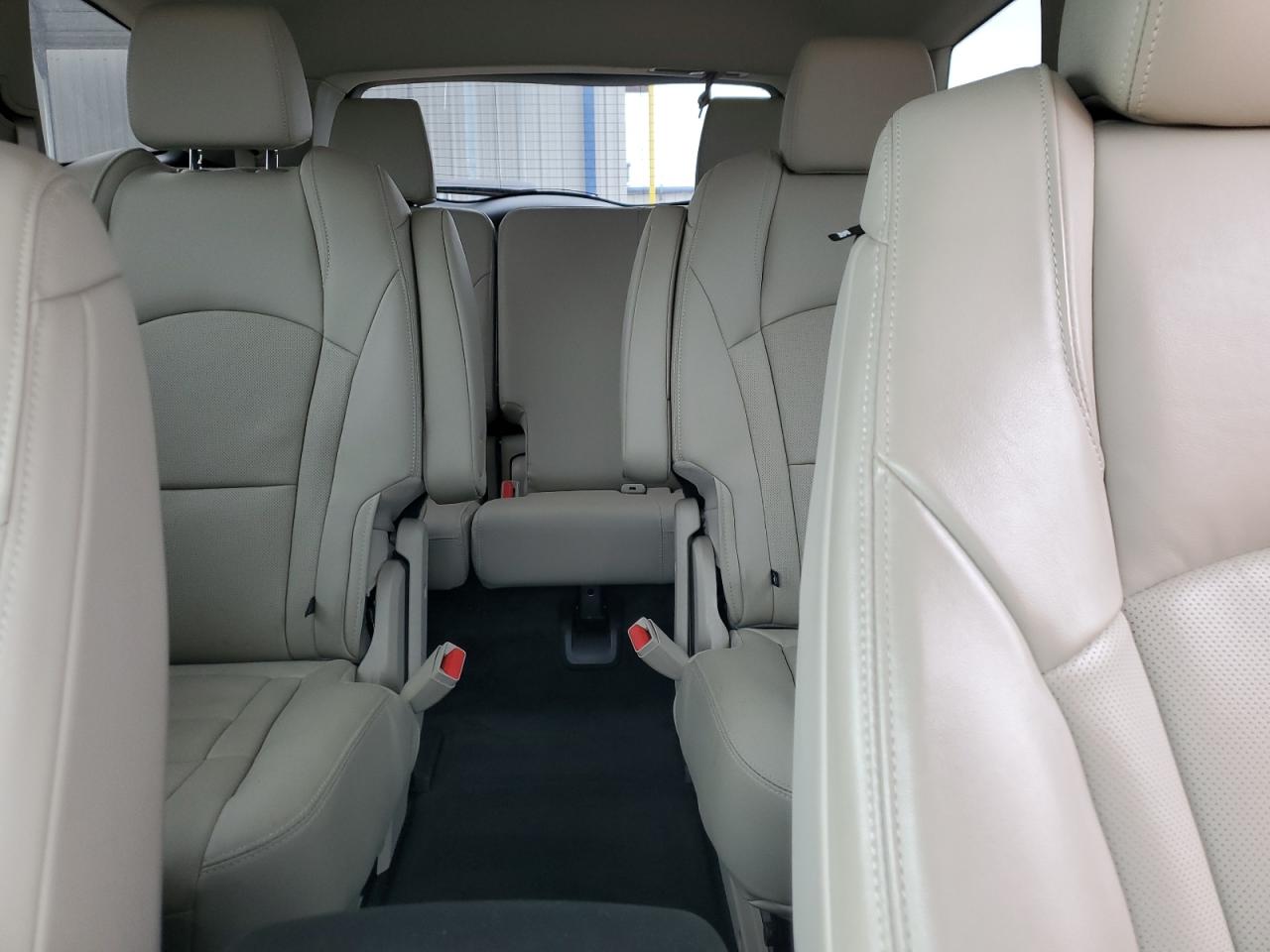 BUICK ENCLAVE ESSENCE