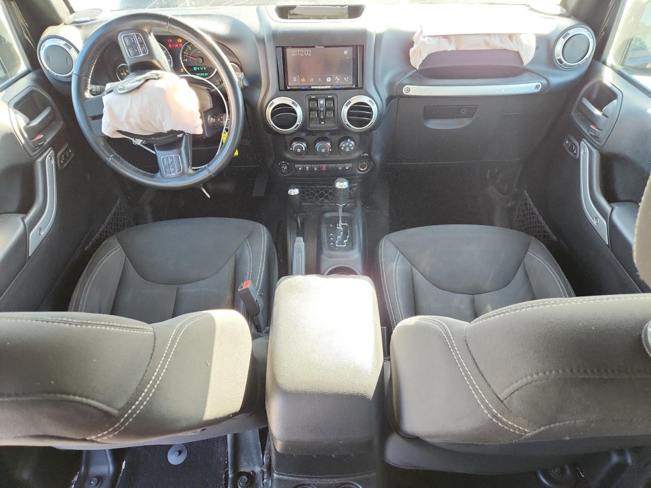 JEEP WRANGLER SAHARA