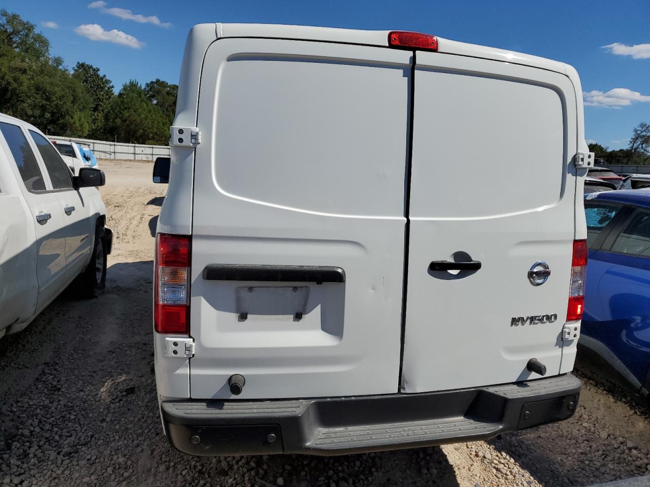 NISSAN NV1500 1500 S