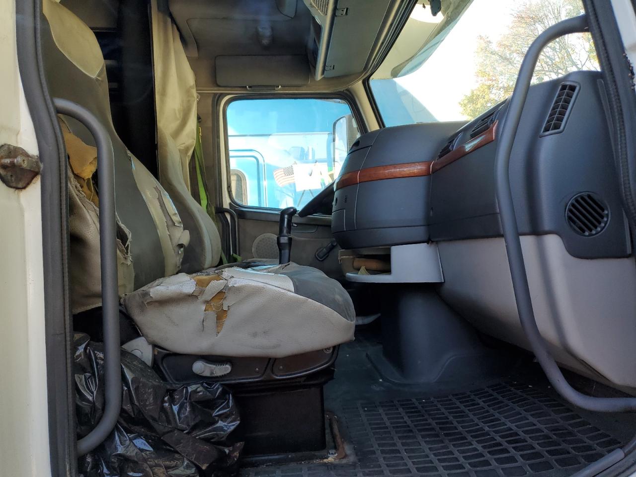 Lot #3261938477 2008 VOLVO VNL