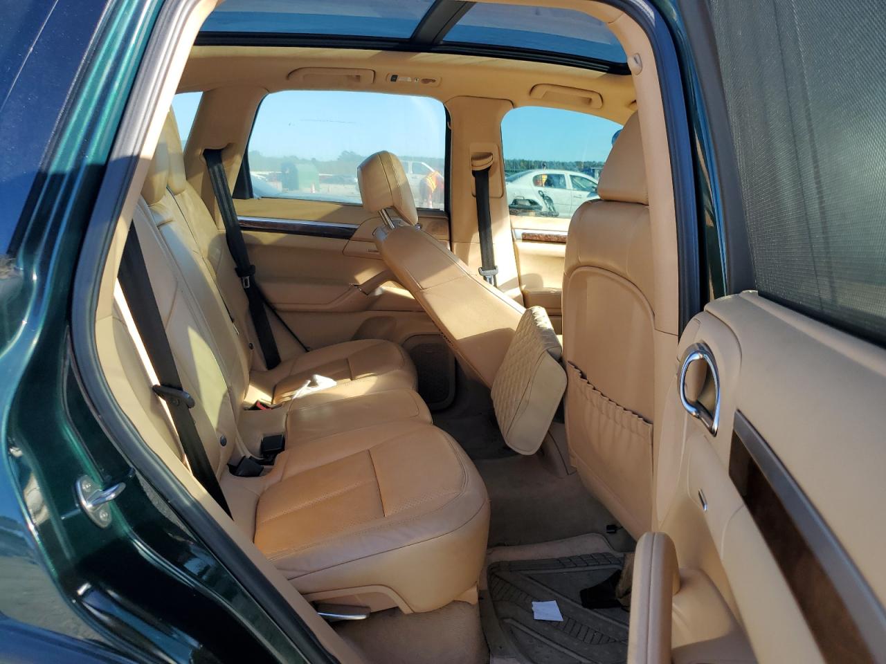 PORSCHE CAYENNE S HYBRID