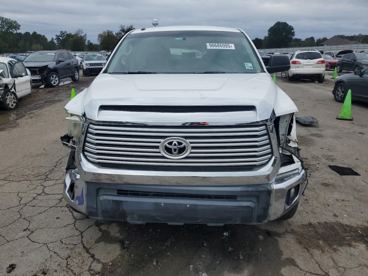 TOYOTA TUNDRA CREWMAX SR5