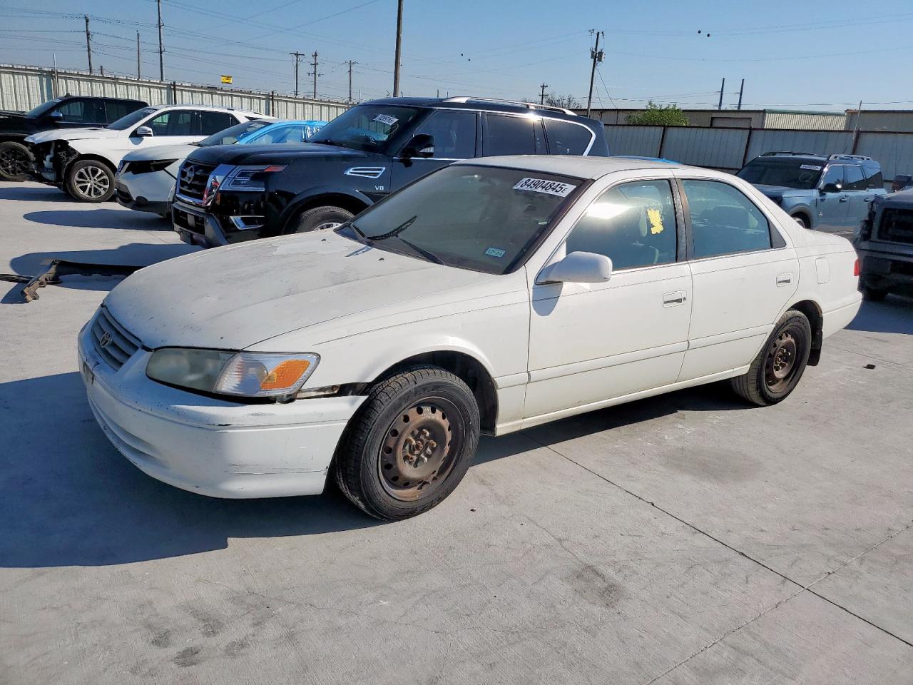 Lot #3301800327 2001 TOYOTA CAMRY CE