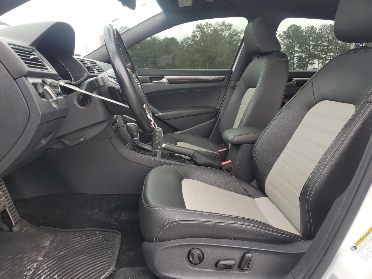 VOLKSWAGEN PASSAT GT