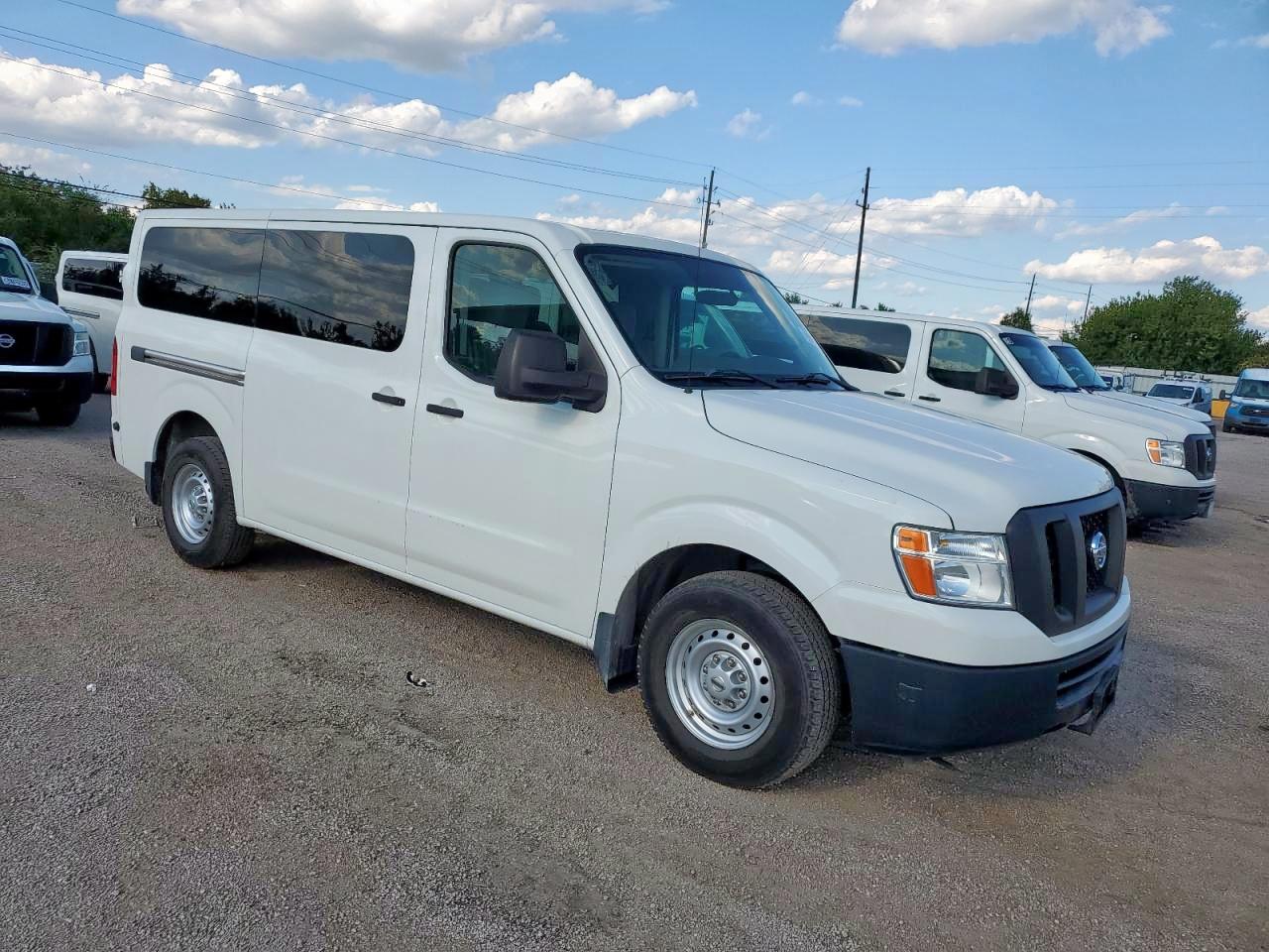 NISSAN NV3500 3500 S