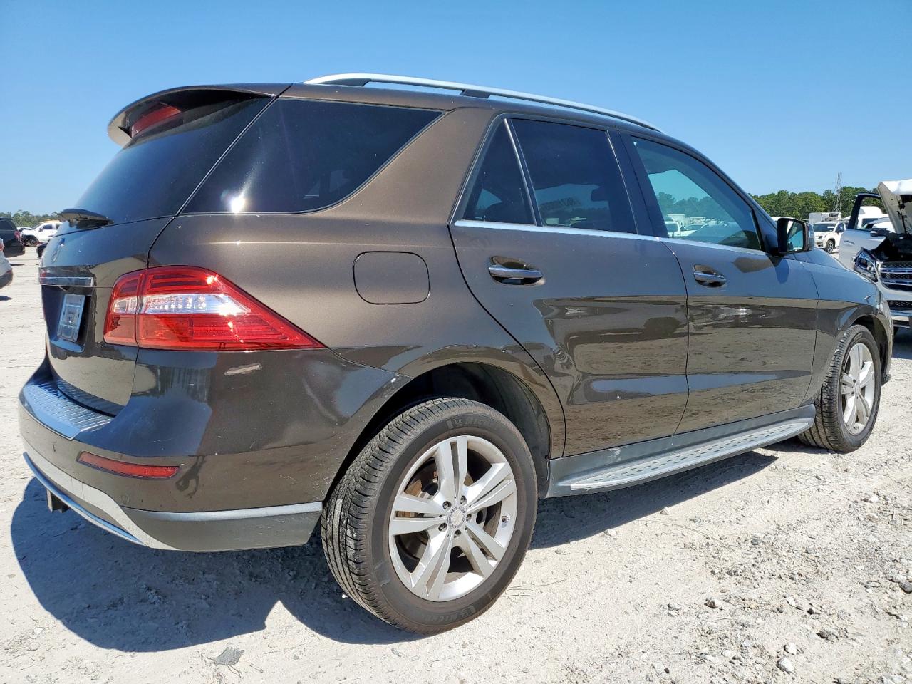 MERCEDES-BENZ M-CLASS 350