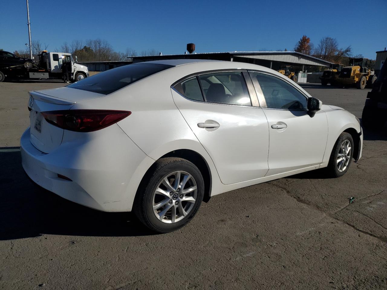 MAZDA 3 TOURING