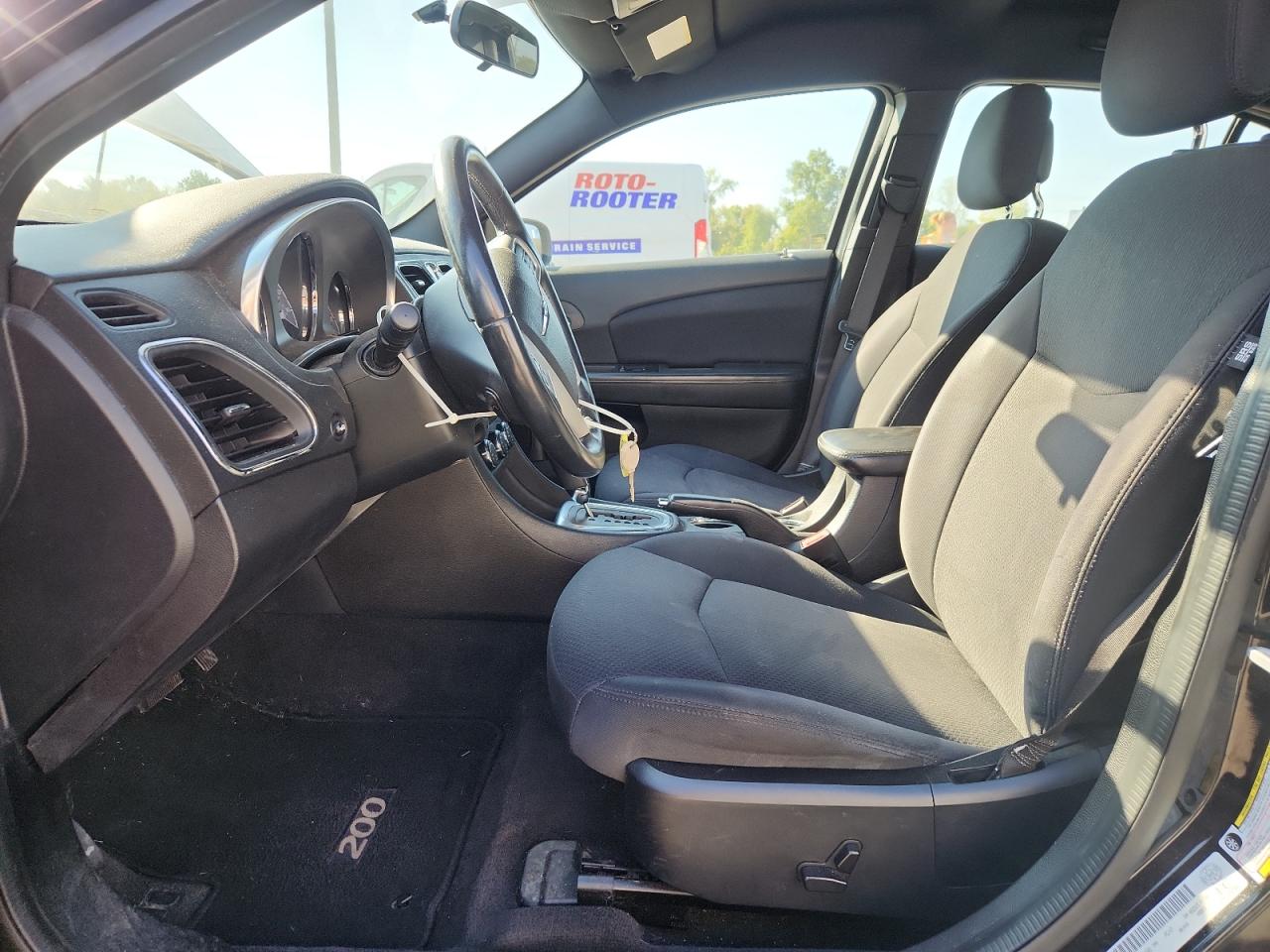 CHRYSLER 200 TOURING