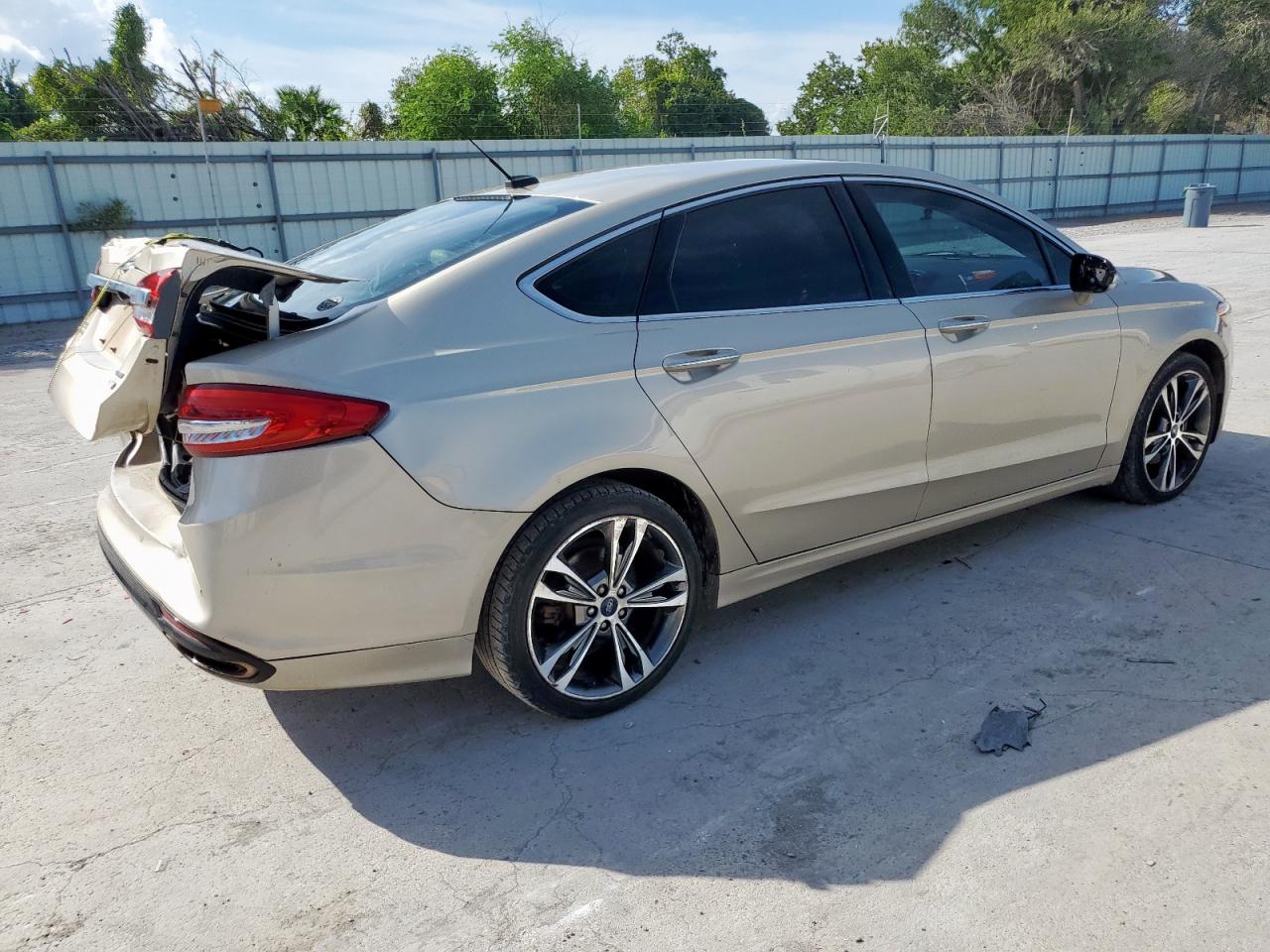 FORD FUSION TITANIUM
