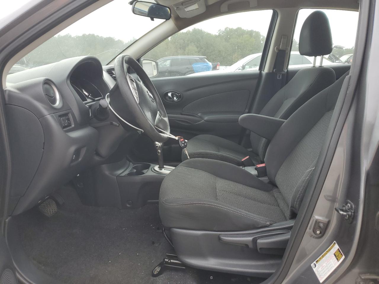 NISSAN VERSA S