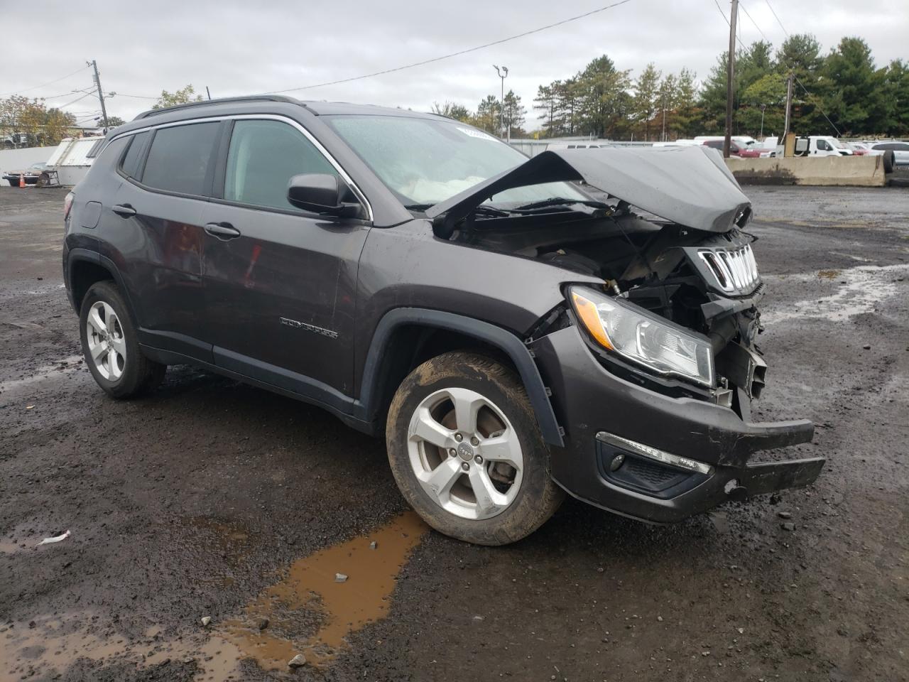 Lot #3318869938 2019 JEEP COMPASS LA