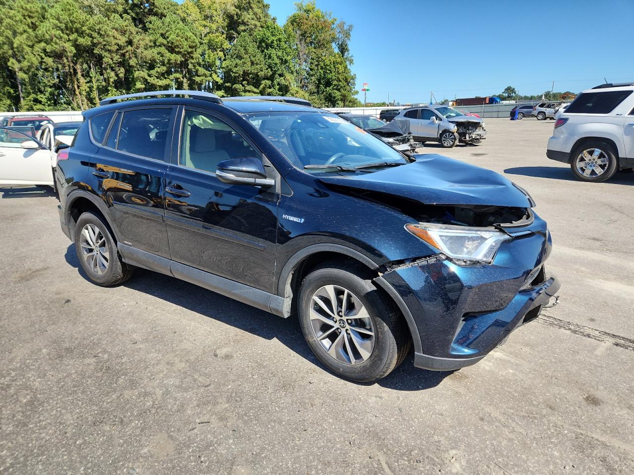 TOYOTA RAV4 LE
