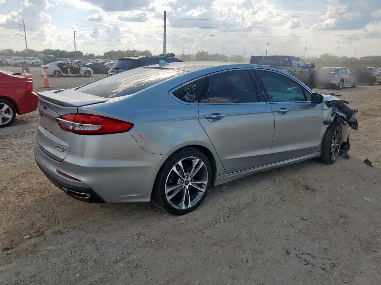FORD FUSION TITANIUM