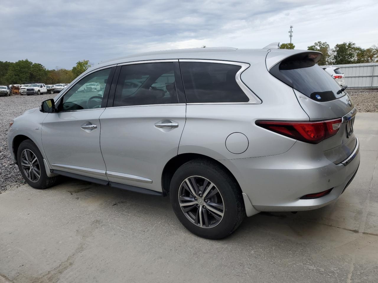 INFINITI QX60