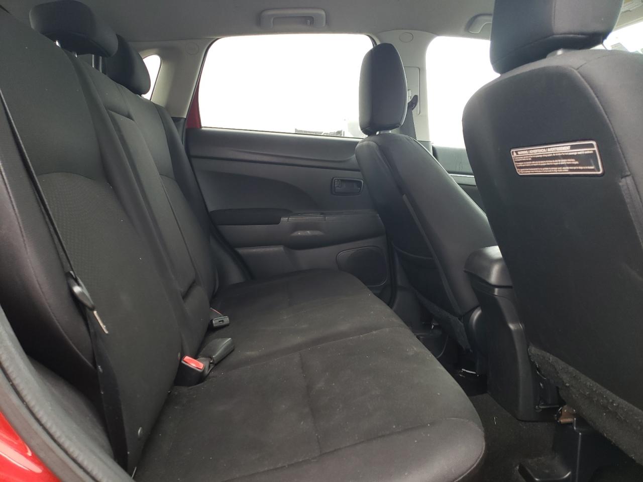 MITSUBISHI OUTLANDER ES