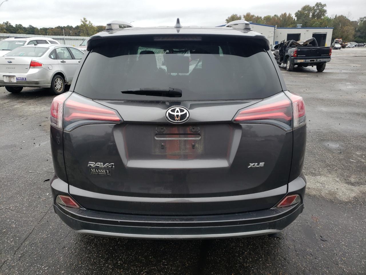 TOYOTA RAV4 XLE
