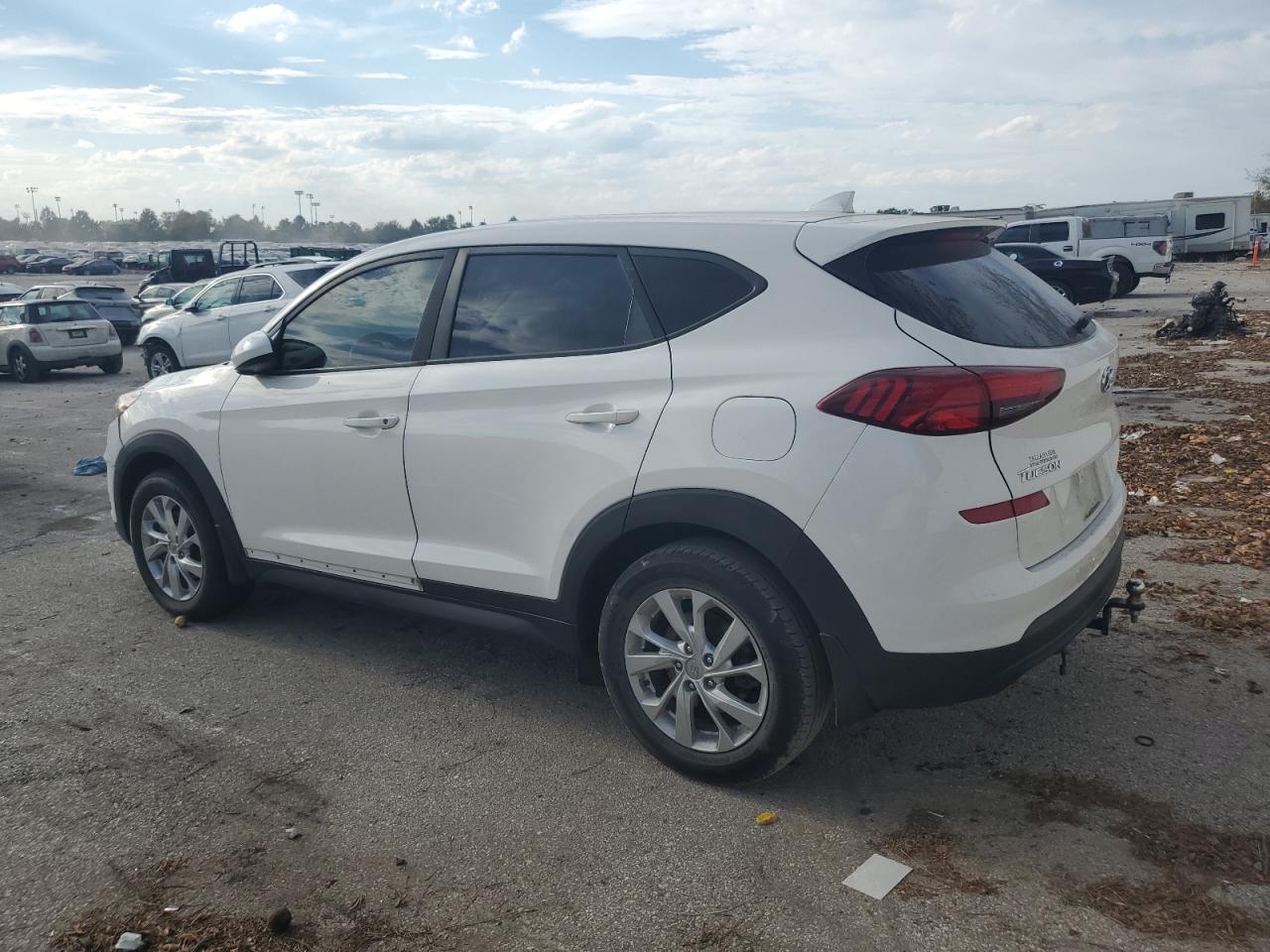 HYUNDAI TUCSON SE