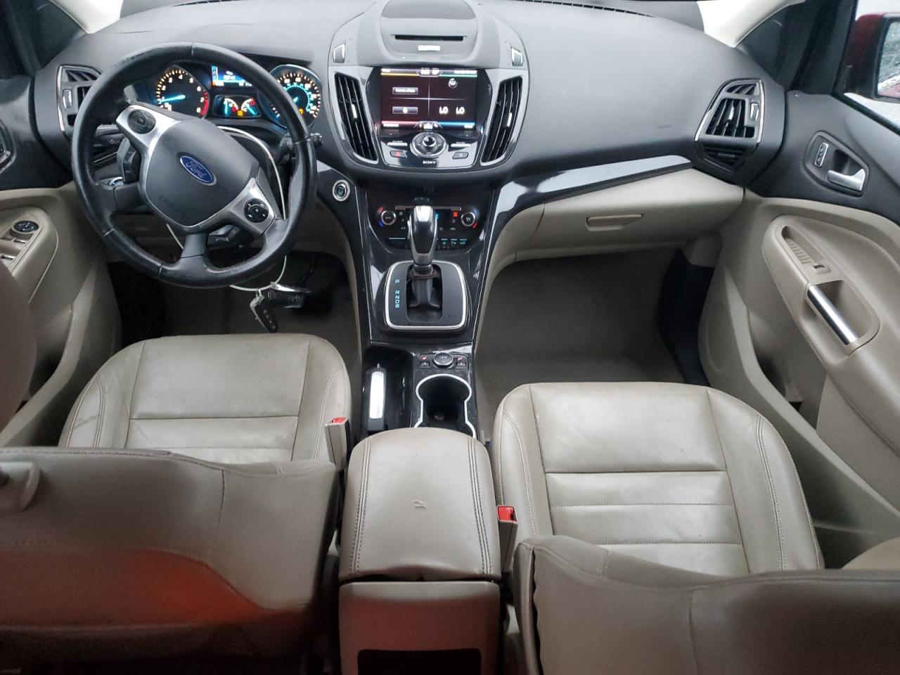 FORD ESCAPE TITANIUM