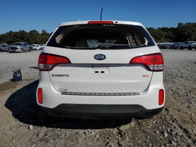 2015 KIA SORENTO LX - 5XYKT3A65FG630975