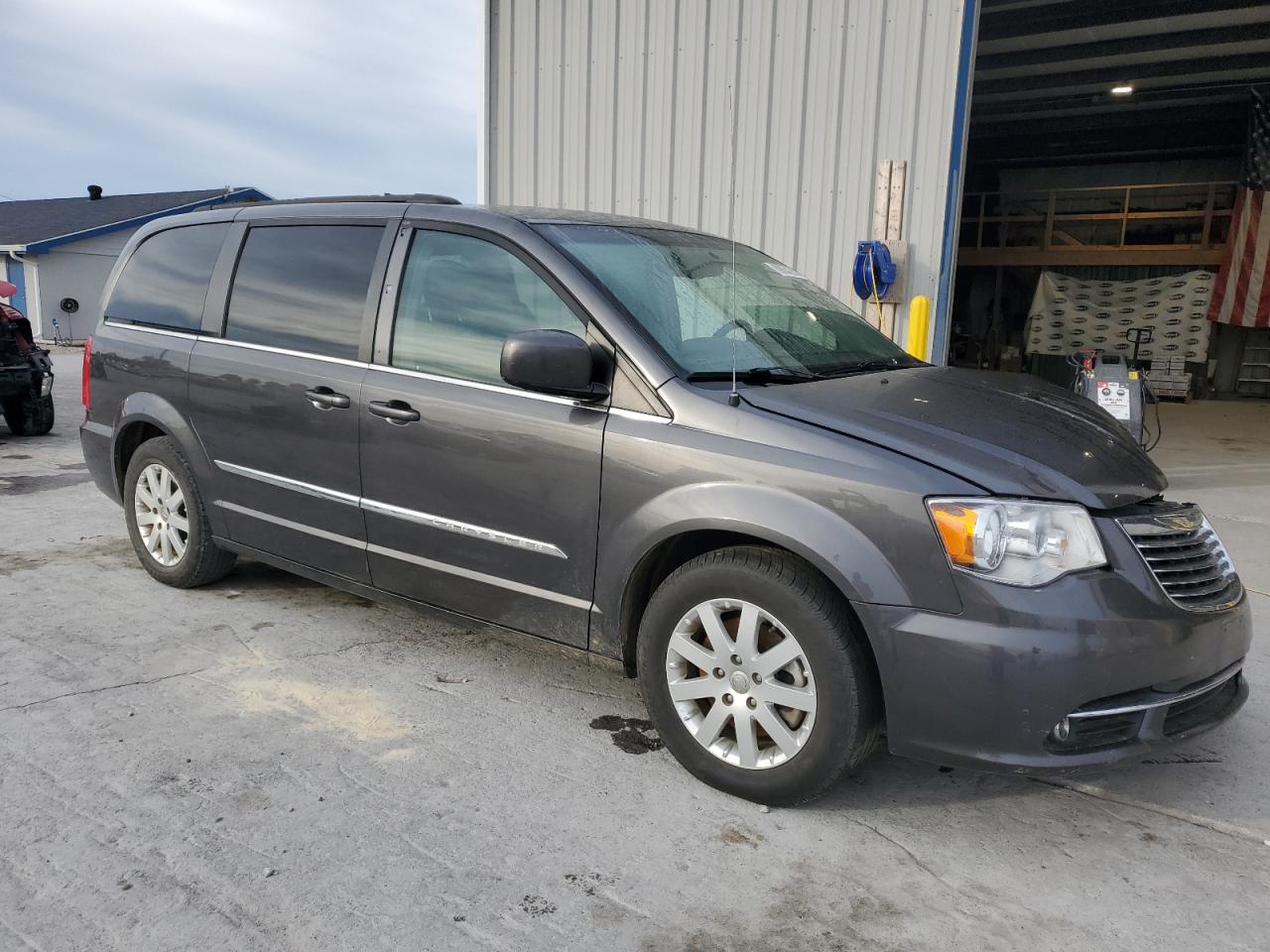 CHRYSLER TOWN & COUNTRY TOURING