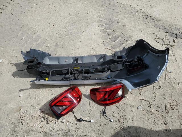 2022 HYUNDAI VENUE SE KMHRB8A38NU164195