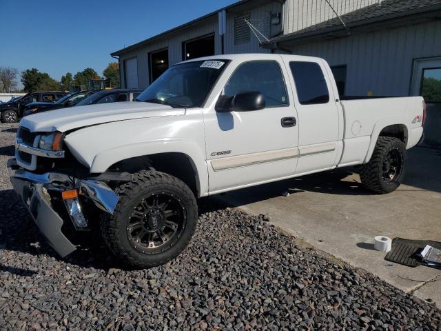 Global Auto Auctions: 2004 CHEVROLET SILVERADO