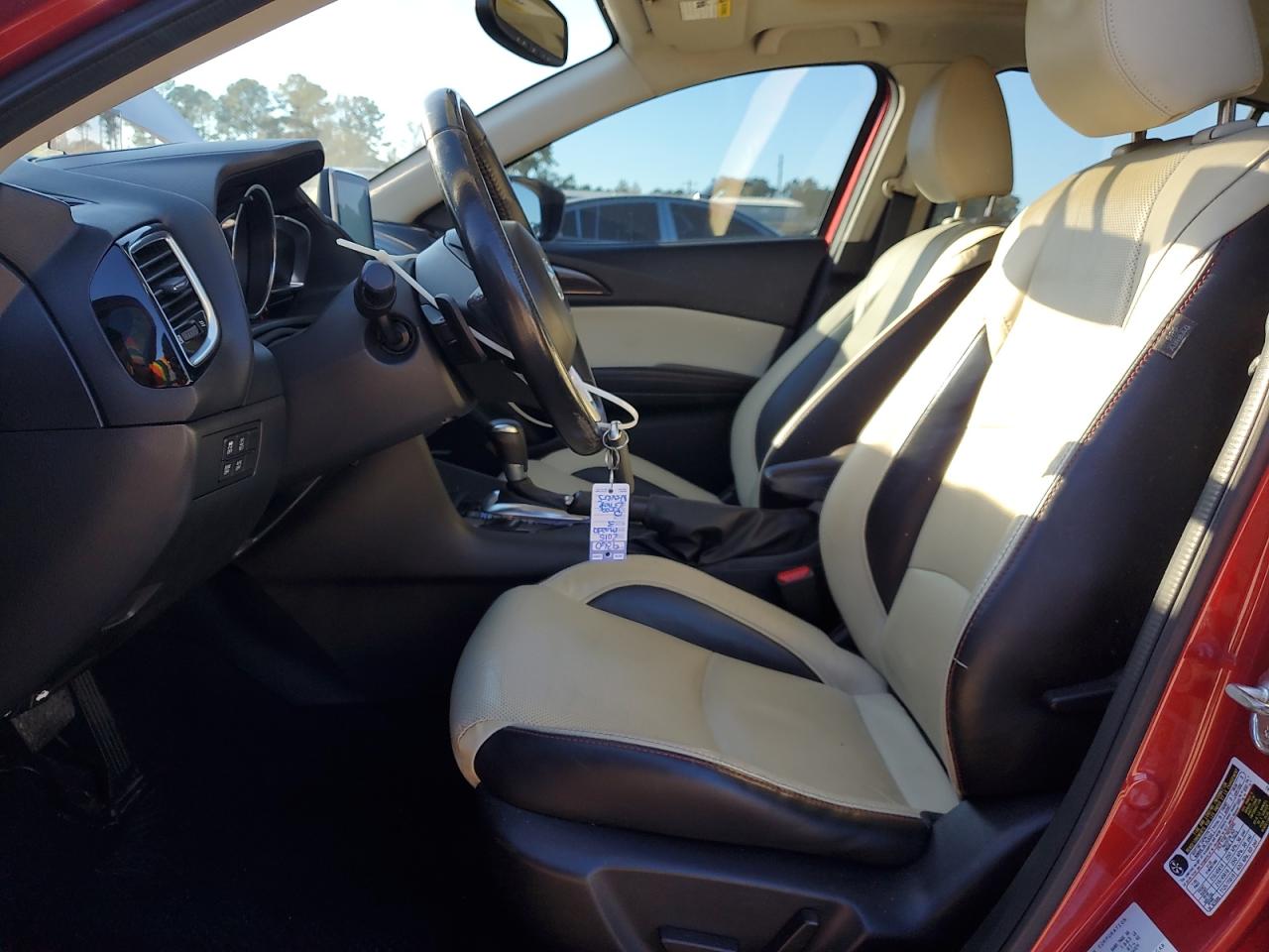 MAZDA 3 GRAND TOURING