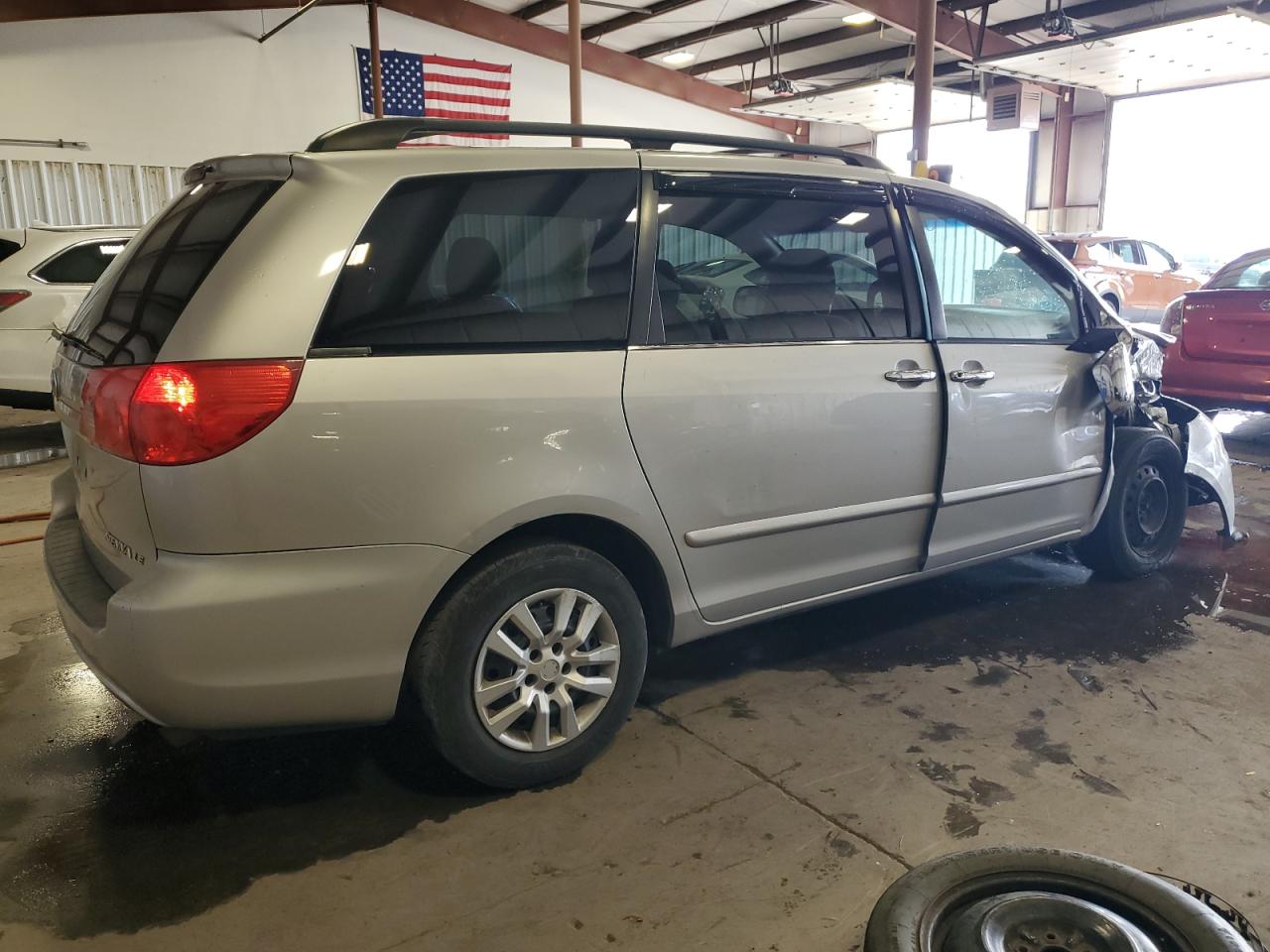 Lot #3287601008 2010 TOYOTA SIENNA CE
